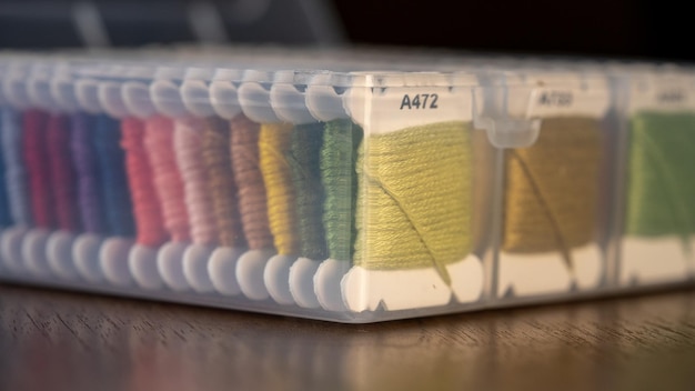 Zestawy haftów i próbki